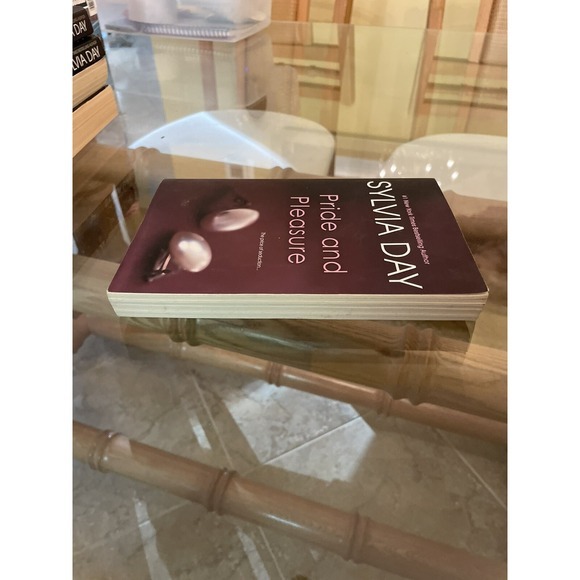 Pride and Pleasure by Sylvia Day‎ (2013, Trade Paperback) - Picture 5 of 7